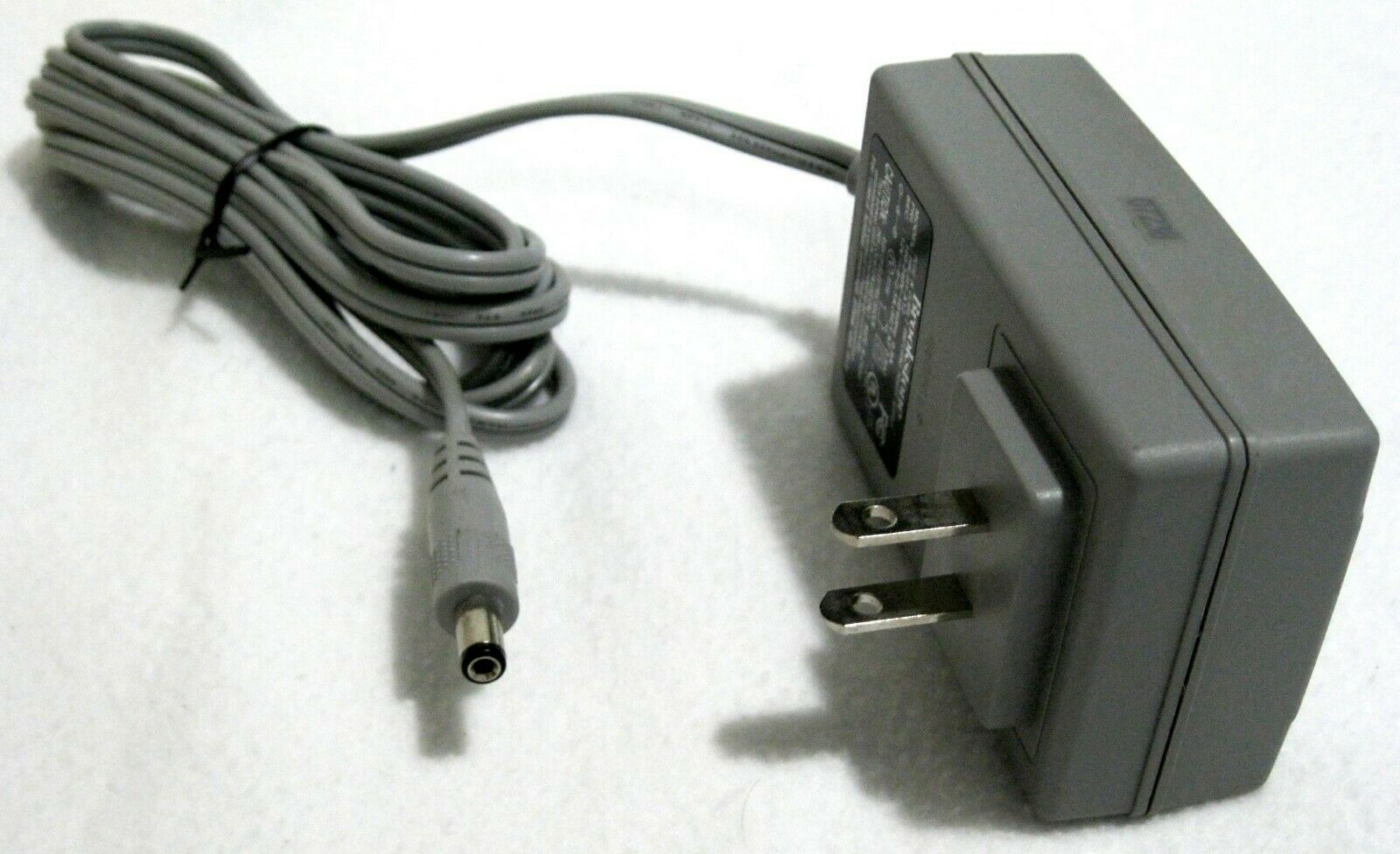 NEW Brookstone HK-H1-A12 Power Supply AC DC Adapter 12V 0-2.5A
